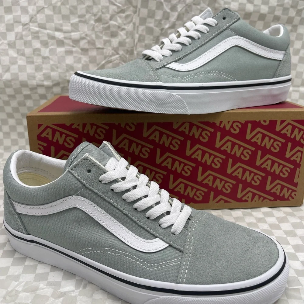 Vans WMNS Old Skool
Color Theory Pure Grey
VN000CR5EPO Sneakers - Picture 15 of 16